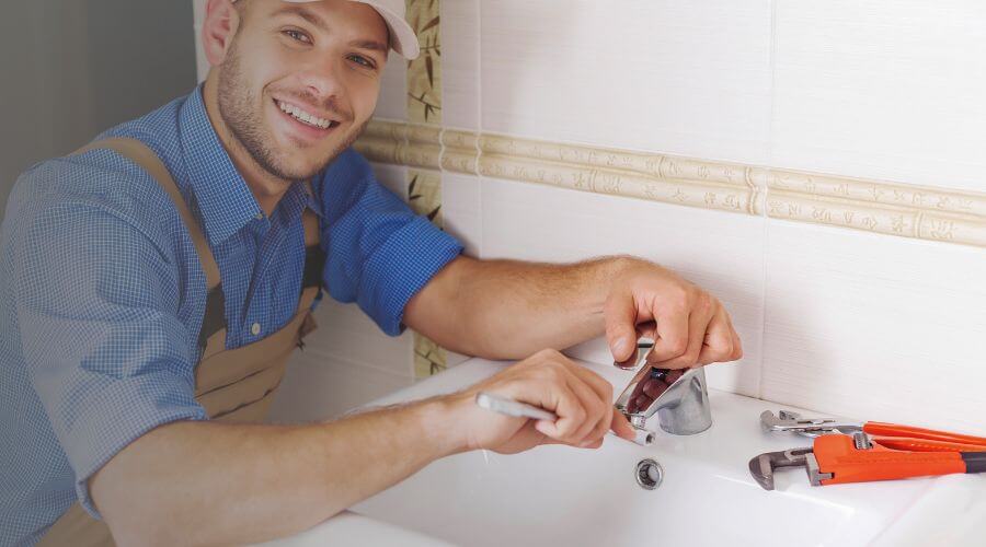 Professional same day plumber in Ellinger, TX